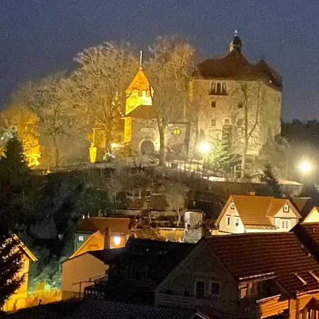 Schoenes Doppelzimmer Mit Kueche Und Badezimmer Apartman Elgersburg