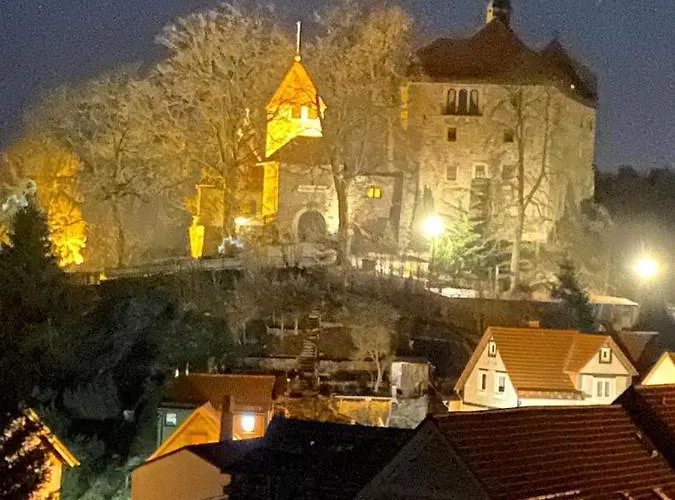 Schoenes Doppelzimmer Mit Kueche Und Badezimmer Apartman Elgersburg