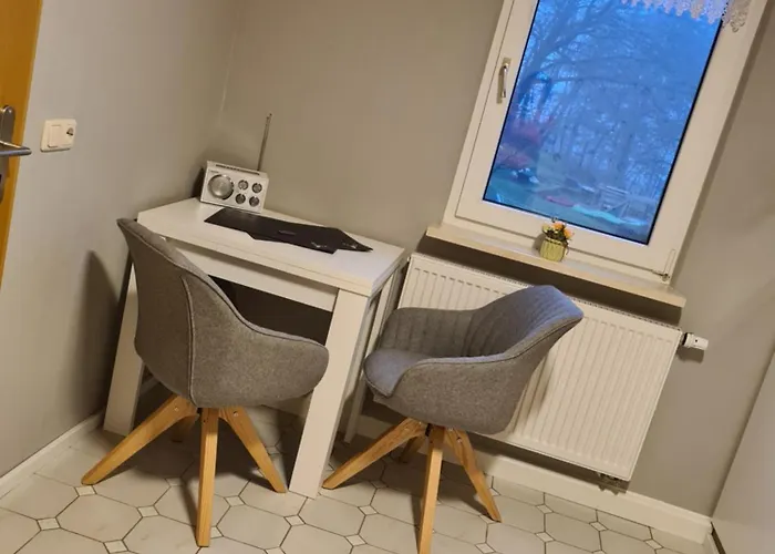 Schoenes Doppelzimmer Mit Kueche Und Badezimmer Elgersburg